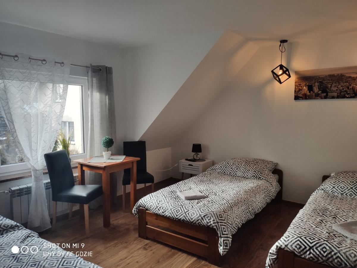 Apartamenty Pod Sosnami Ostróda Międzylesie Habitación foto