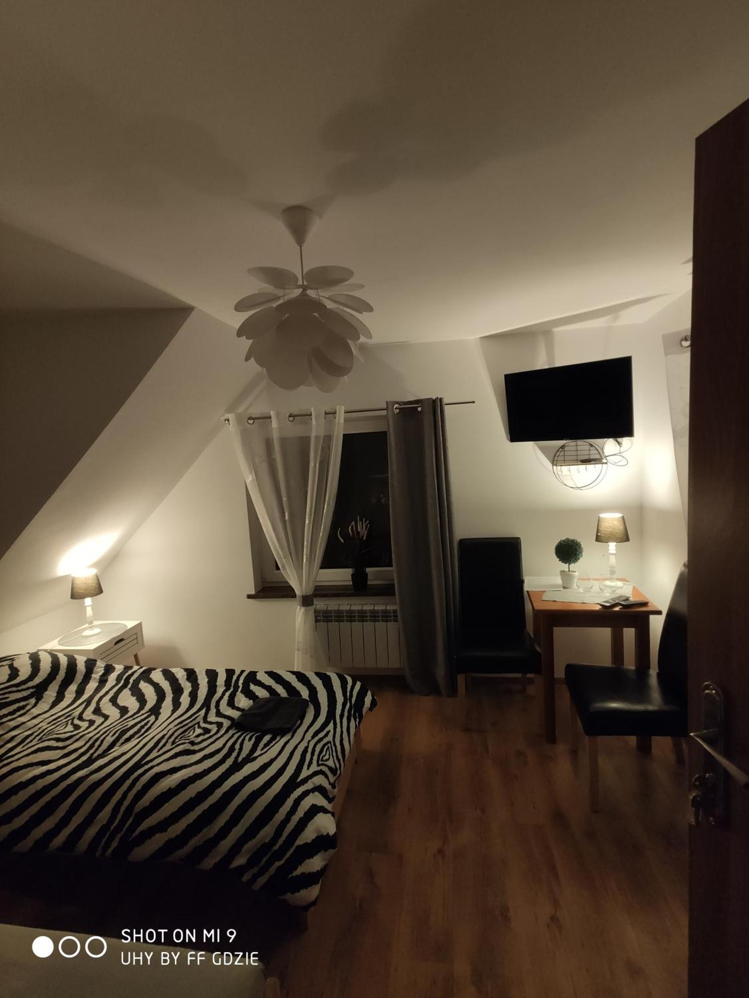 Apartamenty Pod Sosnami Ostróda Międzylesie Habitación foto