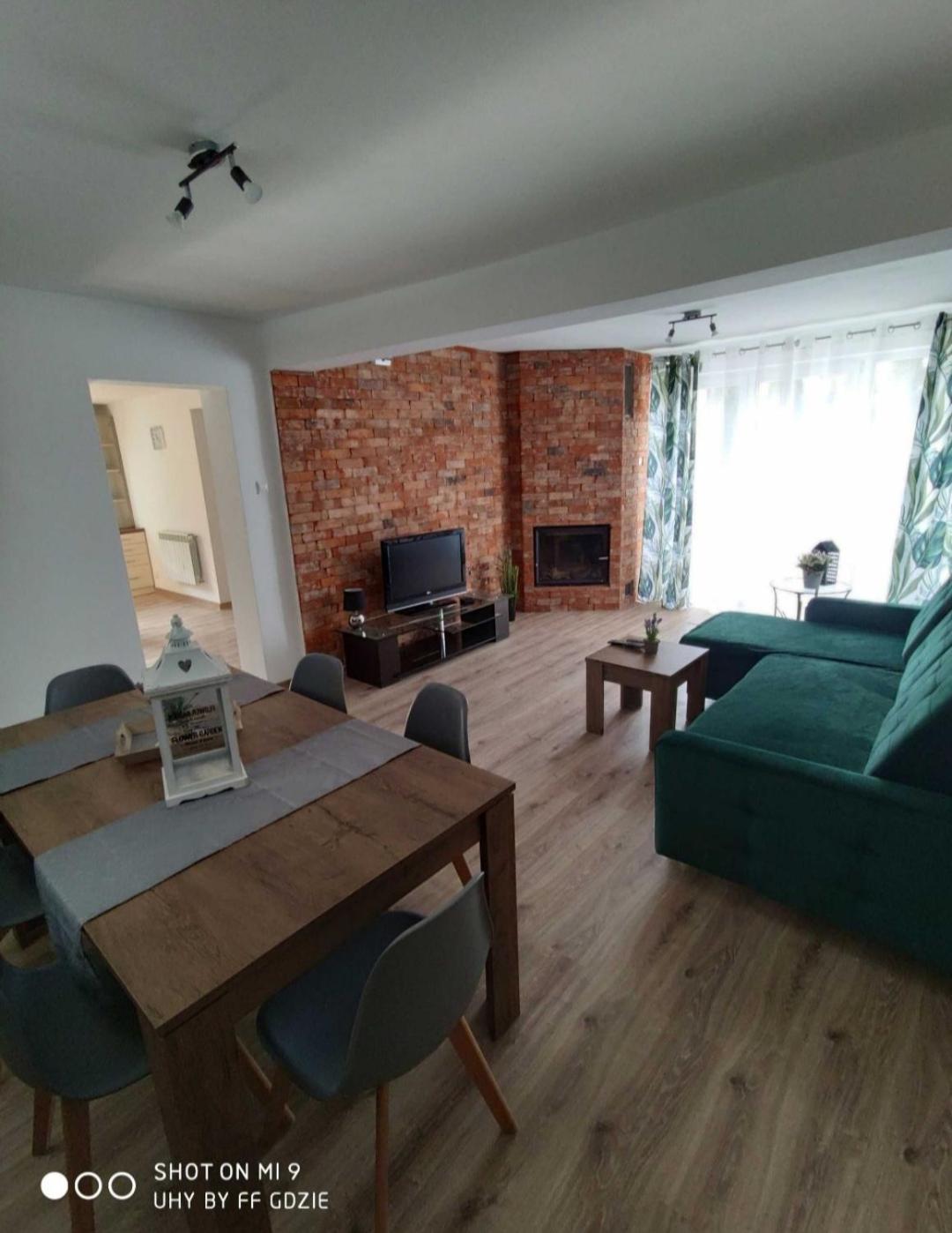 Apartamenty Pod Sosnami Ostróda Międzylesie Habitación foto
